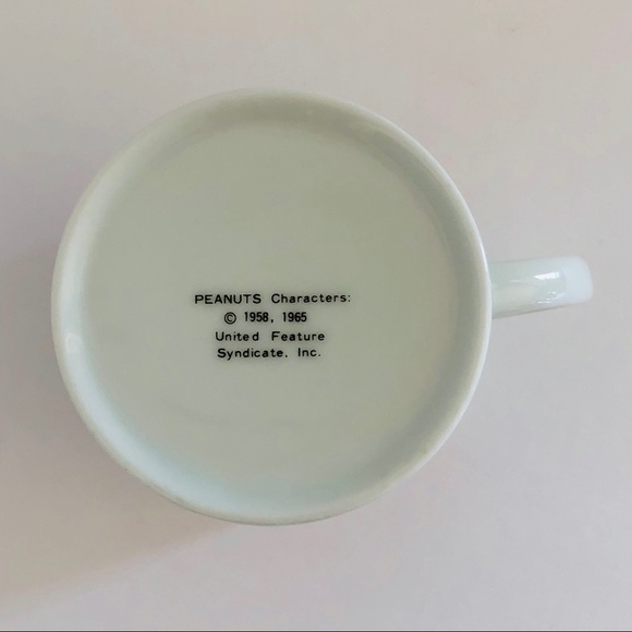 Peanuts Characters Vintage Snoopy Coffee Cup - Picture 5 of 5